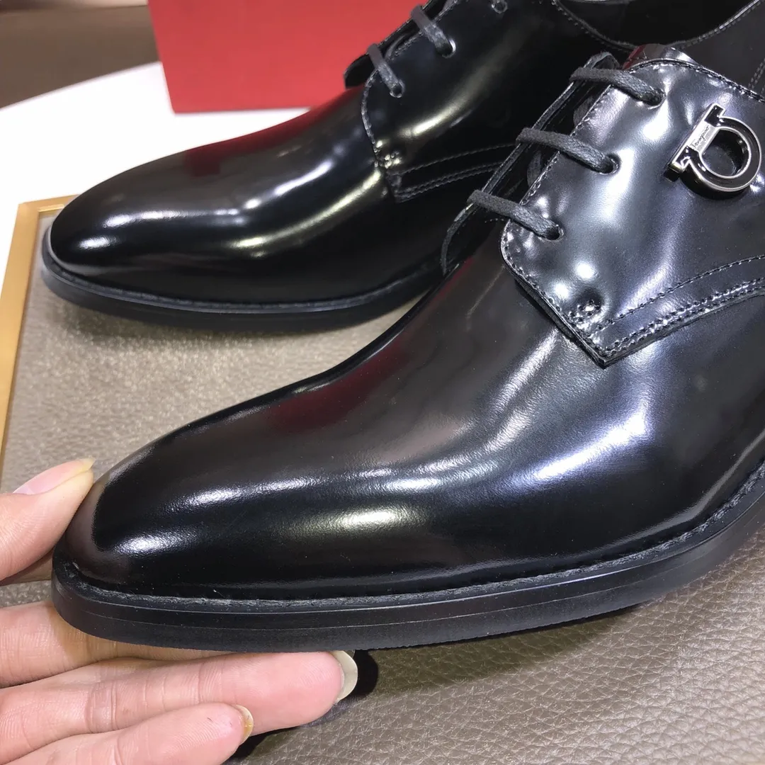Men's shoes 💰540💰[Ferragamo/Ferragamo] (high-end Niuli) New 🍀 Ferragamo* - top version Ferragamo's classic formal leather shoes! Made of imported original cowhide, the inner top layer is comfortable cowhide lining! Original wear-resistant rubber outsole! High quality products! Code number 38-44!